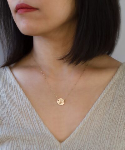 Alternative view of April Birth Flower Daisy Necklace: 14K Gold Filled